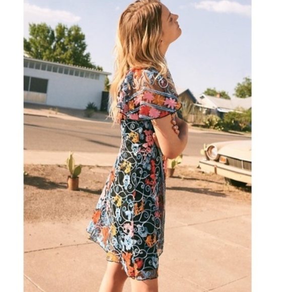 NWT ANTHROPOLOGIE Eva Ferrah Embroidered Dress - Picture 4 of 8